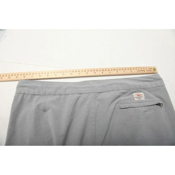 Faherty Shorts Mens 35 Gray All Day Hybrid Drawstring Zip Pocket Stretch Tech - Picture 7 of 11